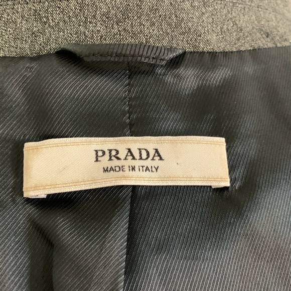 Prada 2000’s vintage grey structured blazer - Picture 4 of 11